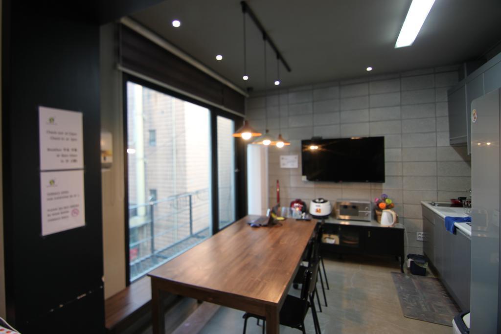 24 Guesthouse Garosugil - Gangnam Seoul Exterior photo
