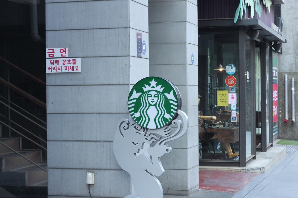 24 Guesthouse Garosugil - Gangnam Seoul Exterior photo